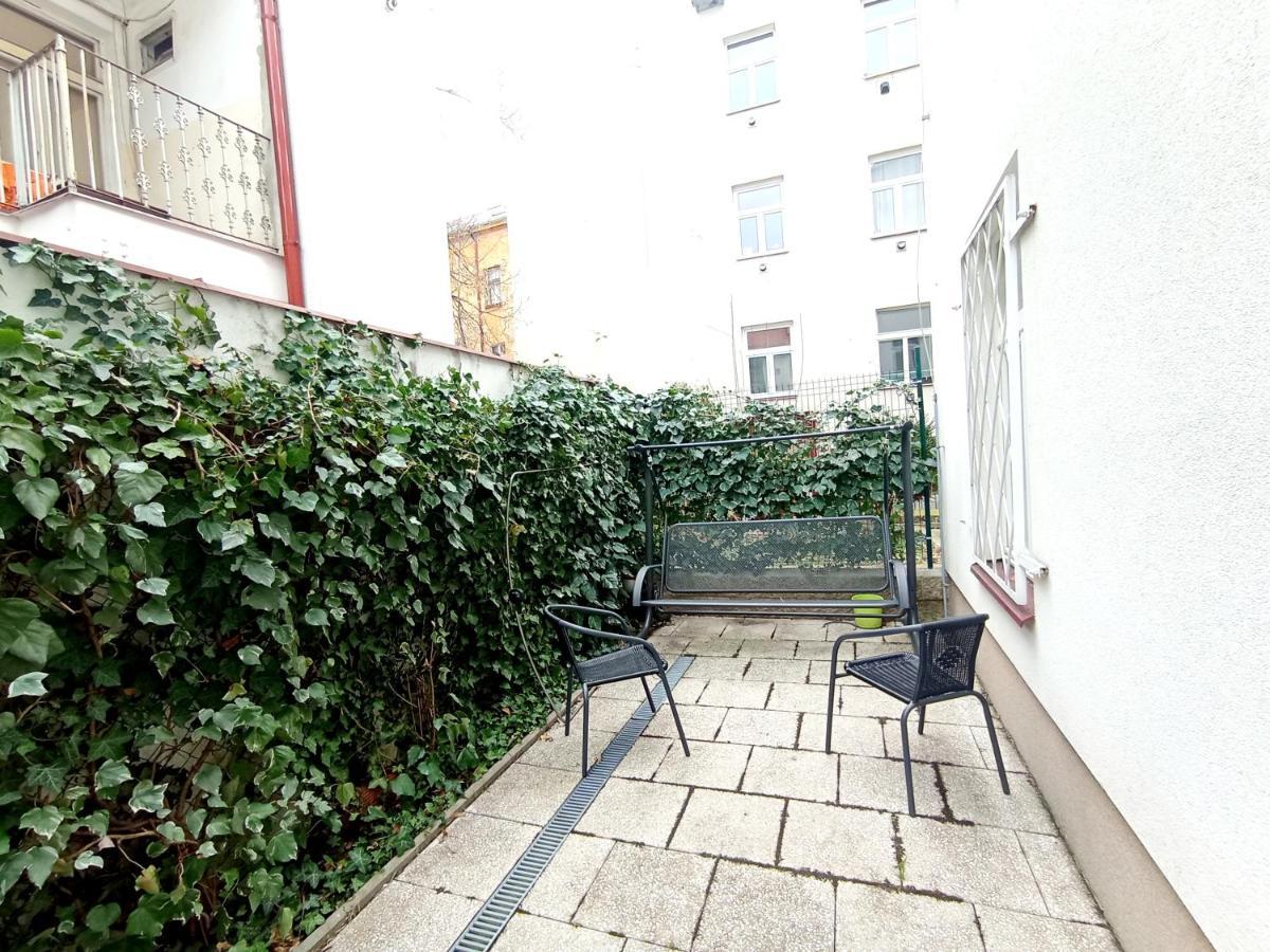 Apartments Captain Grand Prague Praga Exterior foto